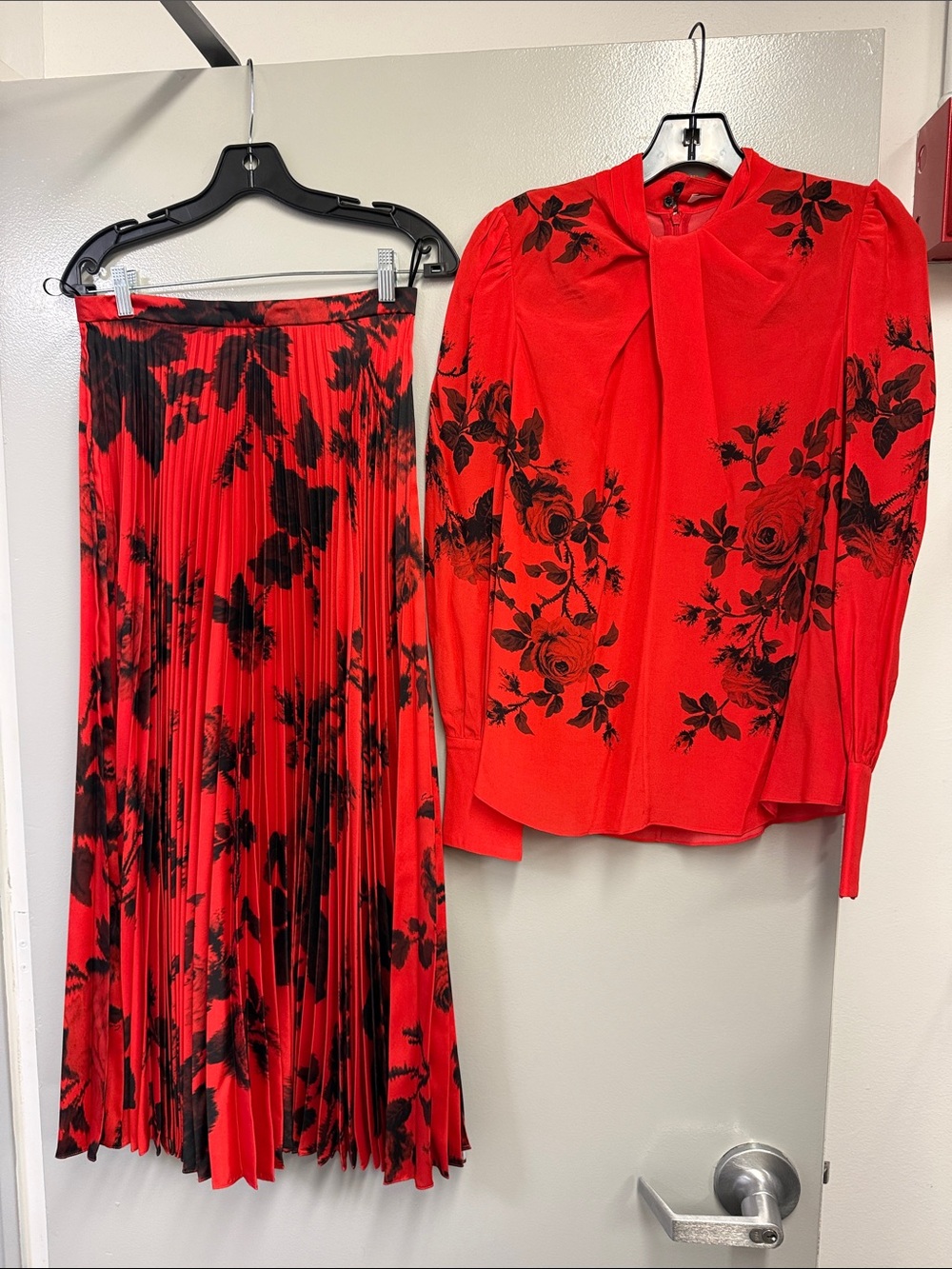 ERDEM Red and Black Floral Pleated A-Line Skirt and Blouse set